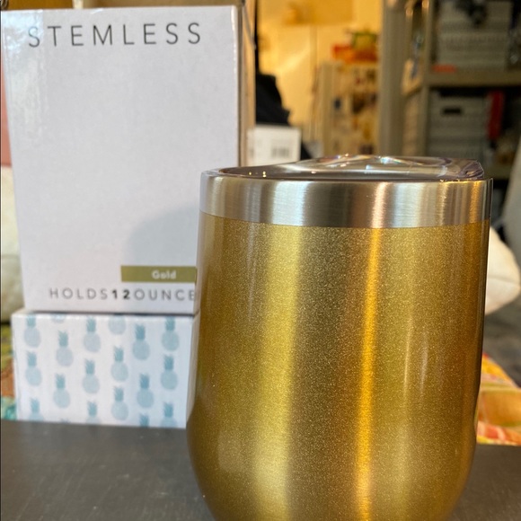 Stemless IceShaker Gold Cup - Picture 2 of 6